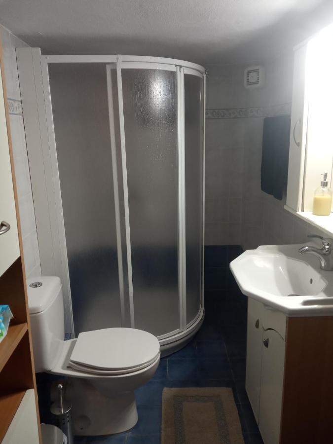 Isavrou Apartment Komotiní Eksteriør bilde