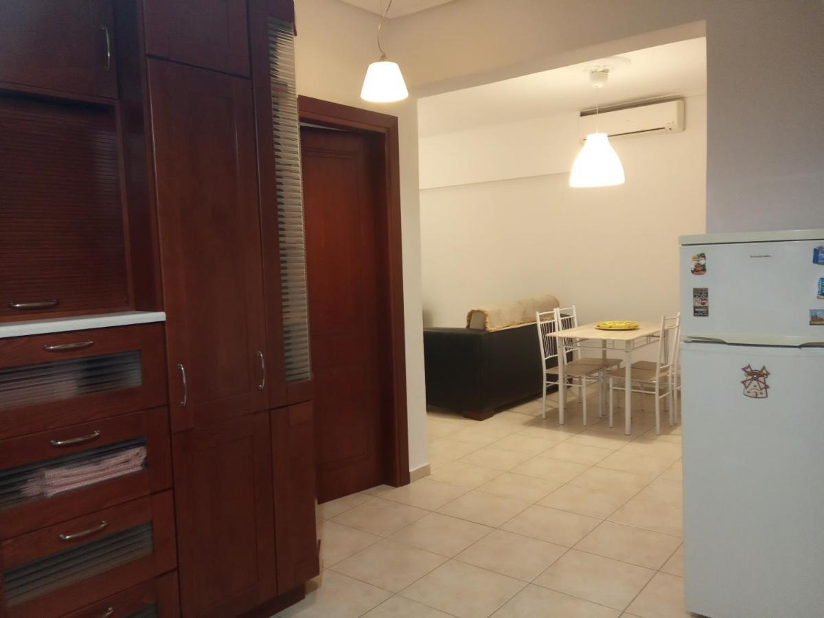 Isavrou Apartment Komotiní Eksteriør bilde
